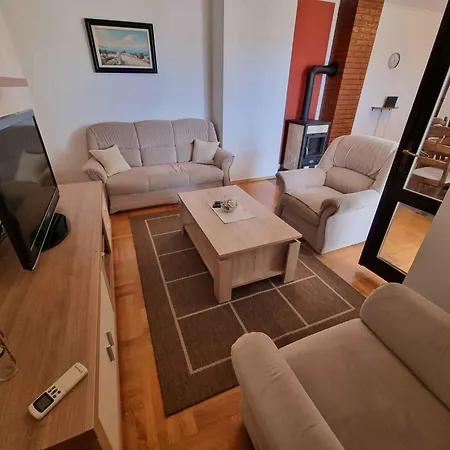 In 54557 * Crikvenica